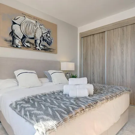 007 Modern 3 Bed Frontline Golf Townhouse In La Cala Golf With Mountain Views מאלגה